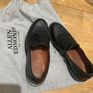 Allen Edmonds Black Randolph 8.5D loafers. Great condition.